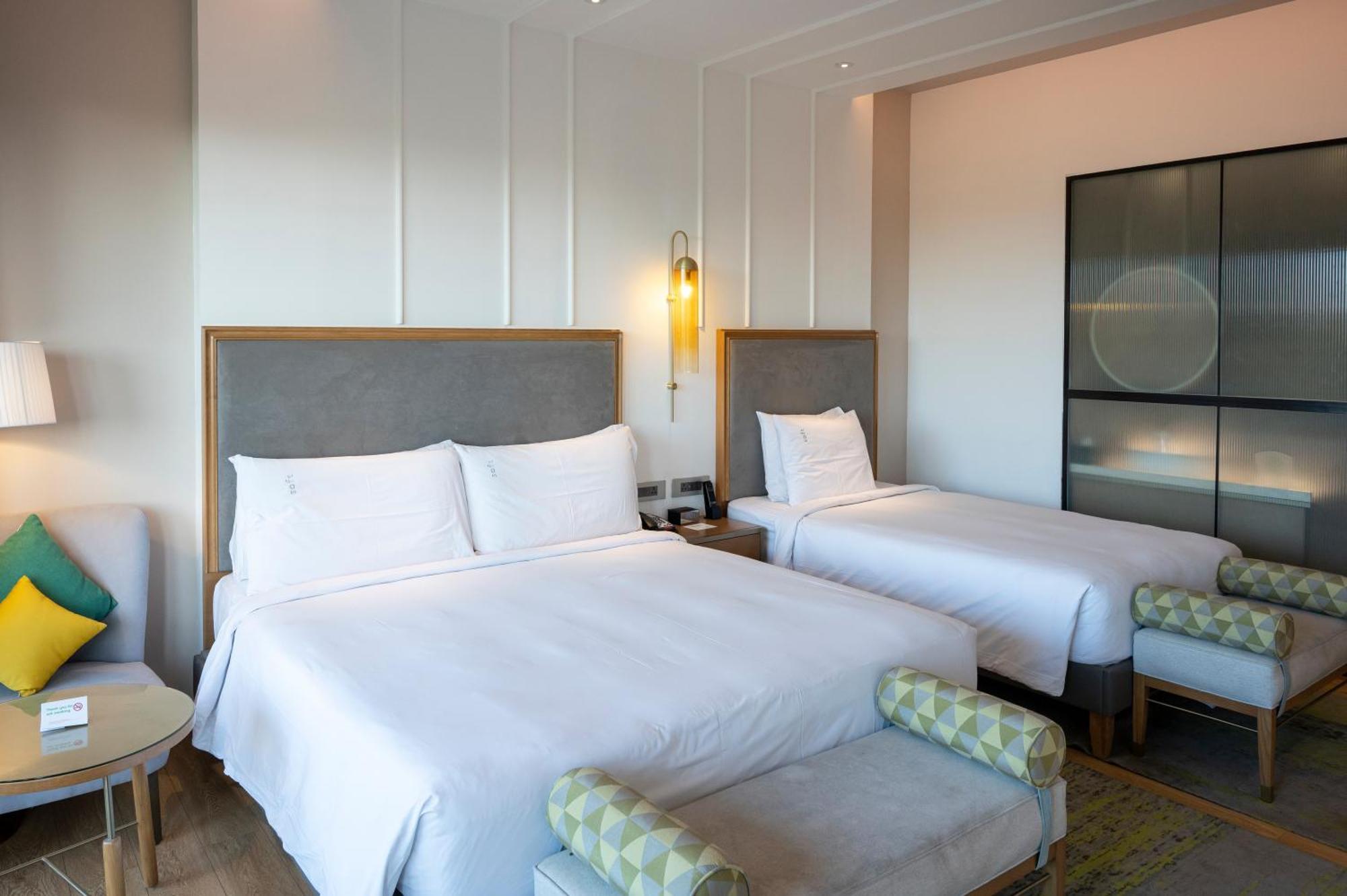 Holiday Inn Goa Кандолим Экстерьер фото